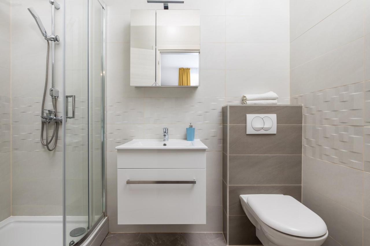 Studio Apartments Fran'S ริเยกา ภายนอก รูปภาพ