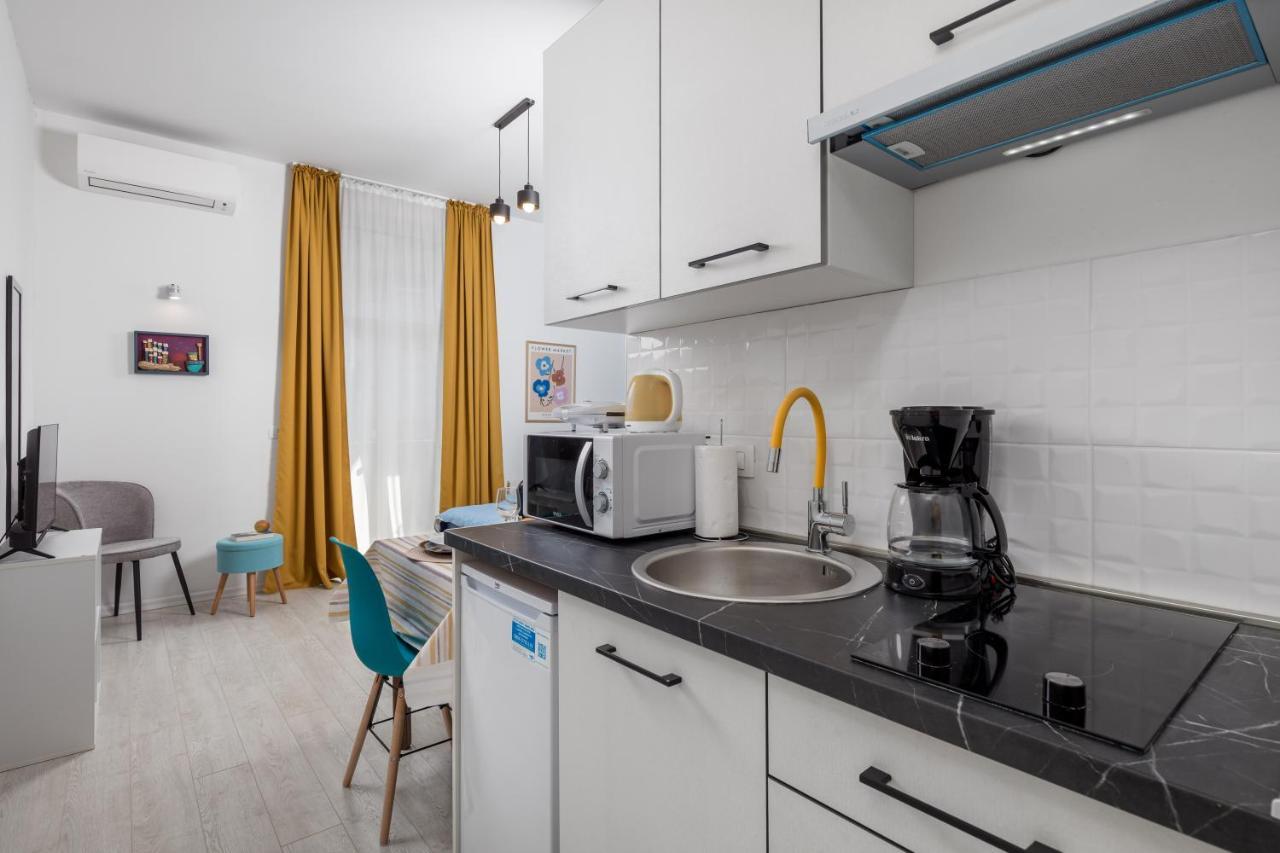 Studio Apartments Fran'S ริเยกา ภายนอก รูปภาพ