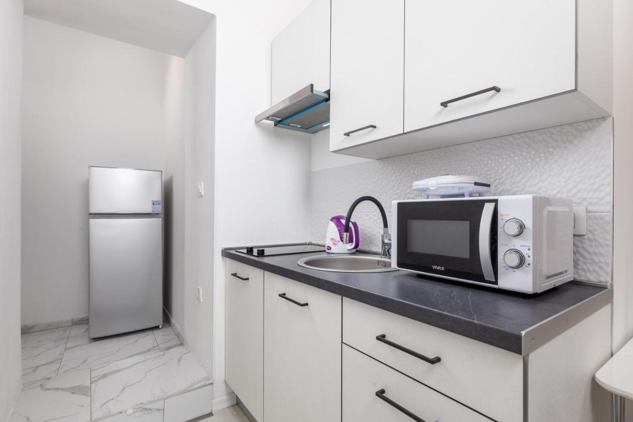 Studio Apartments Fran'S ริเยกา ภายนอก รูปภาพ