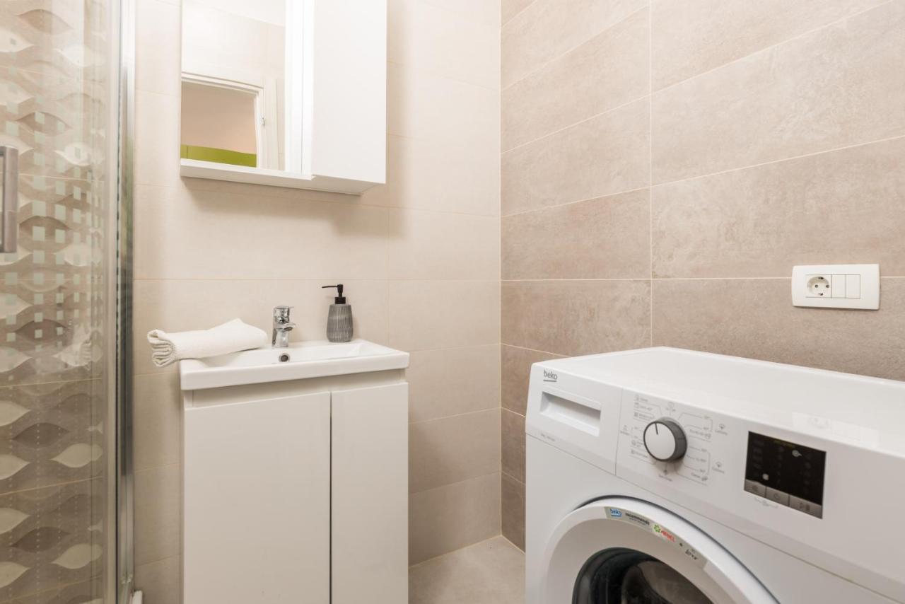 Studio Apartments Fran'S ริเยกา ภายนอก รูปภาพ
