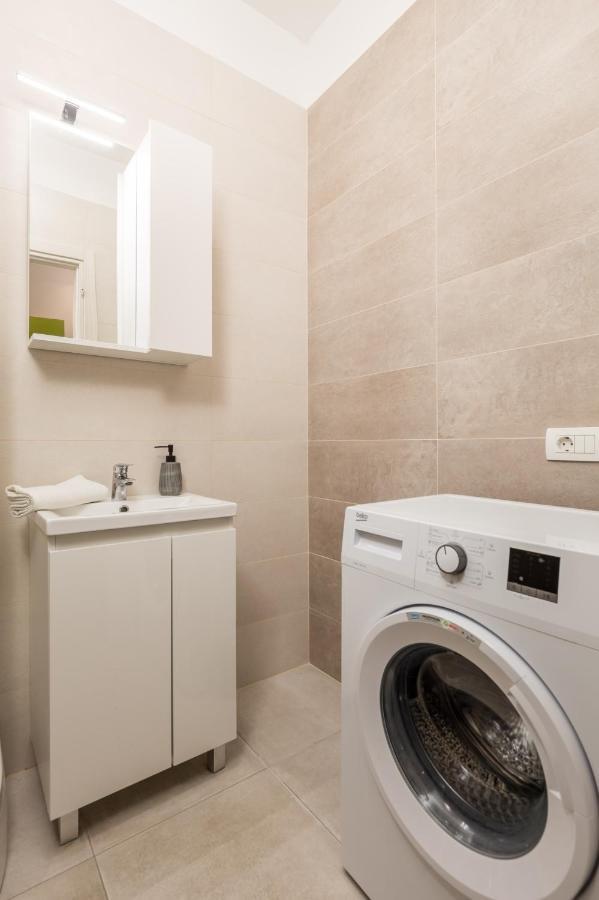 Studio Apartments Fran'S ริเยกา ภายนอก รูปภาพ
