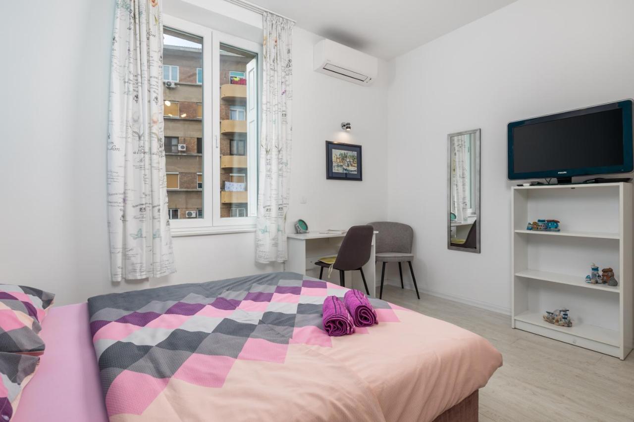 Studio Apartments Fran'S ริเยกา ภายนอก รูปภาพ
